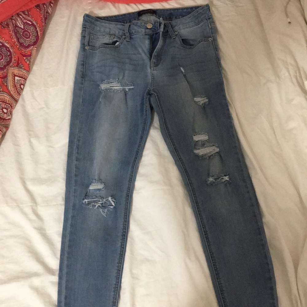 Just USA cropped light wash ankle jean. Size 11.